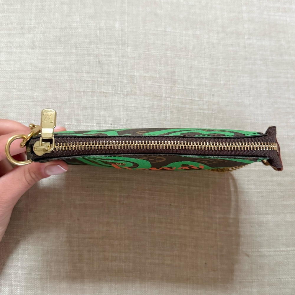 Louis Vuitton Tahitienne Hawaii Mini Pouch LTD Edition - Picture 4 of 10